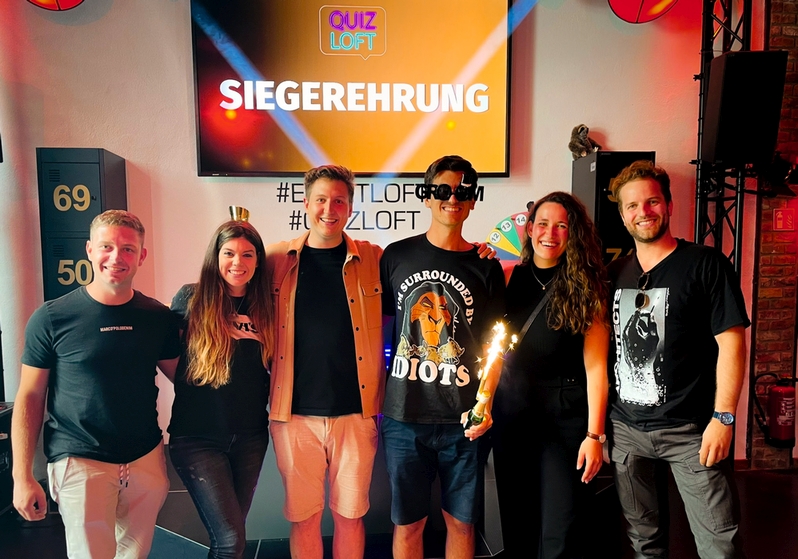 Junggesellenabschied Gruppenfoto im Quizloft Siegburg